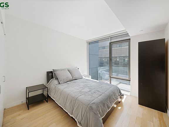 4th image of 50 Franklin St APT 8A