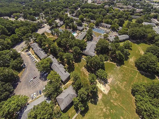 Lexington on the Green — Photo 2