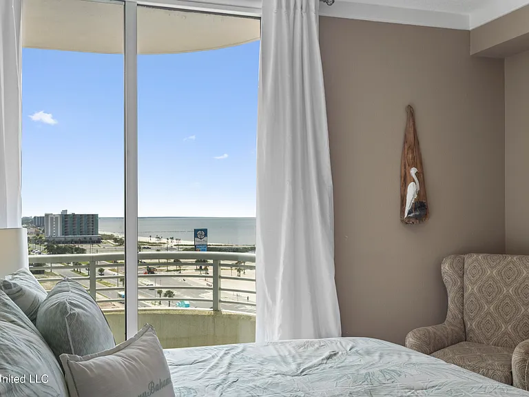 2060 Beach Blvd #707 — Photo 18