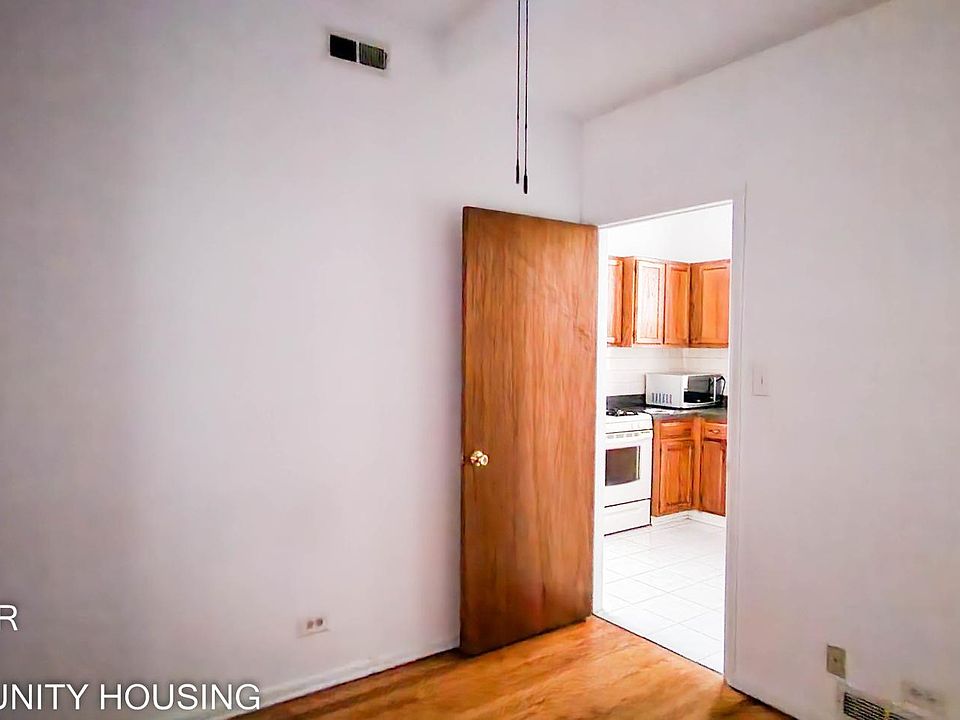 1st image of 1620 W Beach Ave