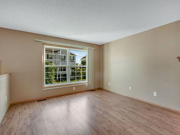5th image of 15083 French Dr N
