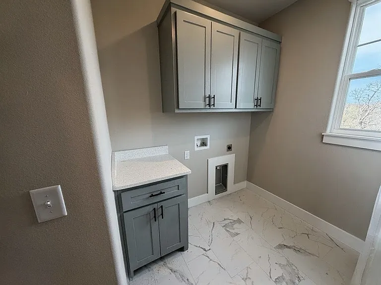 4 McHugh Ln #4 — Photo 7