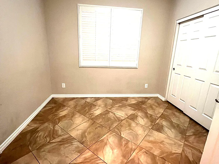 4601 W Donner Dr — Photo 13