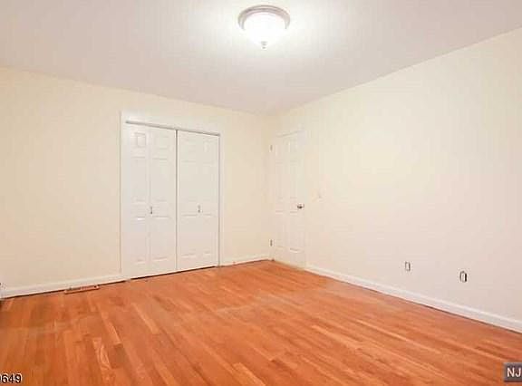 5th image of 238 Norman Dr