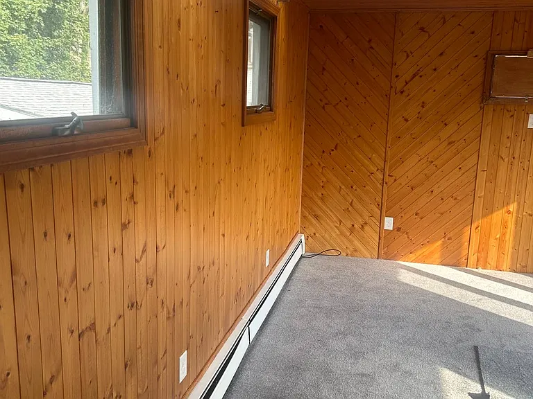41 Becker Ave — Photo 2