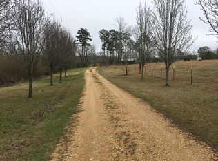 1835 Topisaw Dr SE, Bogue Chitto, MS 39629