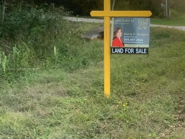 Golden Gate Saint Ave SE #2, Naples, FL 34117