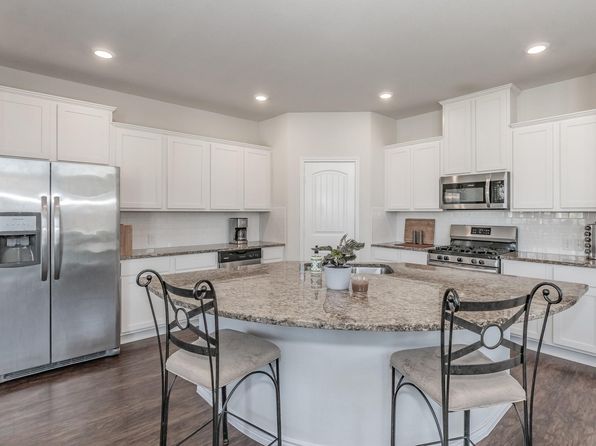 2444 Evening Stone Dr, Aubrey, TX 76227