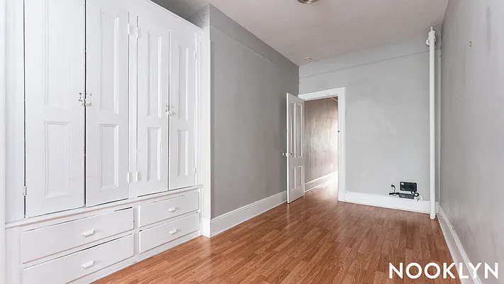 Rented by Nooklyn NYC LLC | media 13