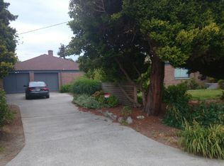 8727 25th Ave NW, Seattle, WA 98117