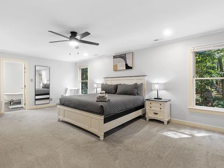 5008 Wood Valley Dr — Photo 22
