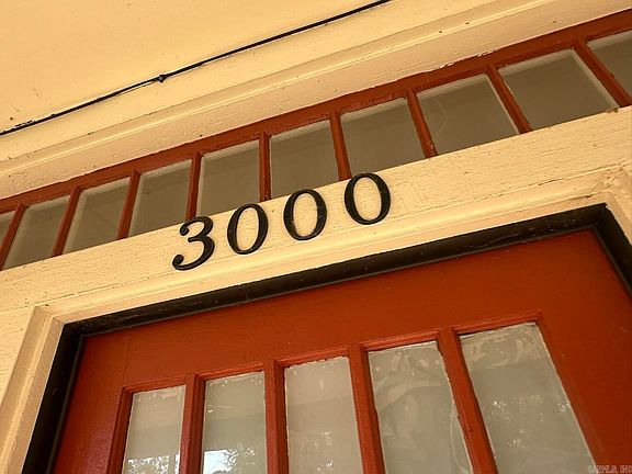 2nd image of 3000 S Cherry St