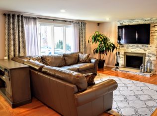 32 Hasenfus Cir, Needham, MA 02494