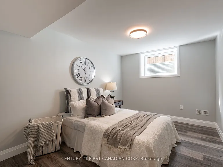 2166 Tripp Dr — Photo 37