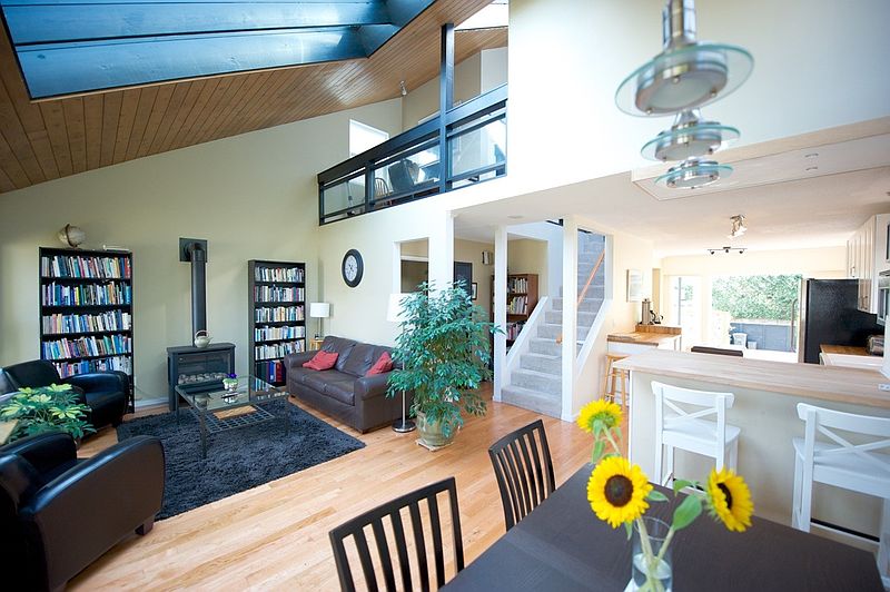 Vancouver House for rent - 5 Bedrooms — photo 4
