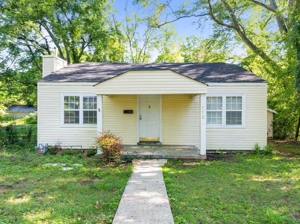 712 40th St, Fairfield, AL 35064
