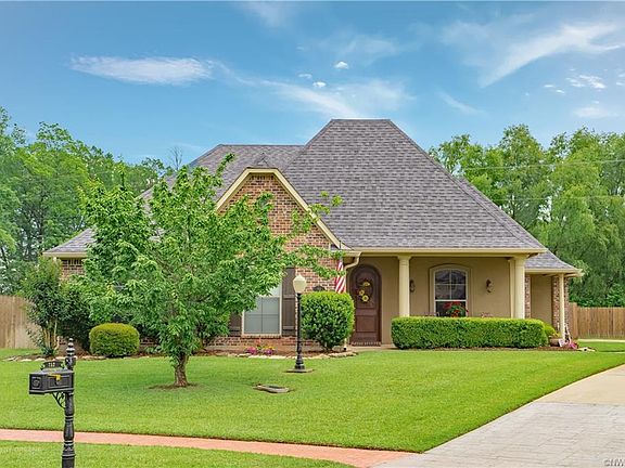 2nd image of 752 Dumaine Dr