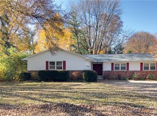 236 Winston Rd, Akron, OH 44313