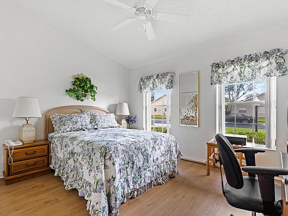 4th image of 5294 Tiffany Anne Cir
