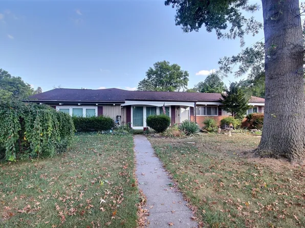 5707 Chester Blvd, Fort Wayne, IN 46819