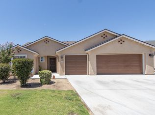 713 Tulip Cir, Dinuba, CA