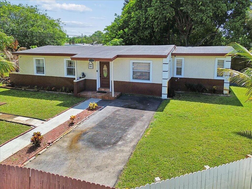 1st image of 1313 NW 13TH Court