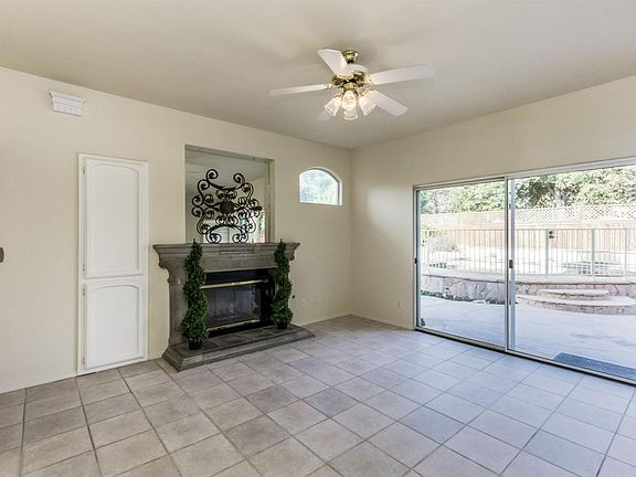 5th image of 782 E Newcastle Ln