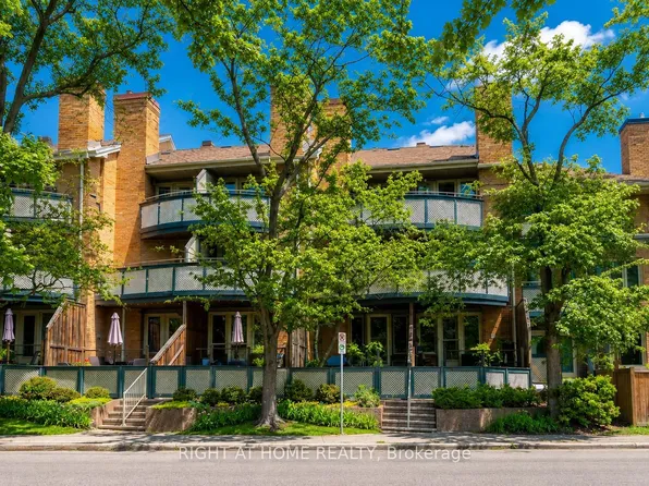 2 Columbus Ave #6, Ottawa, ON K1K 1R3