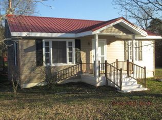 1945 Hog Jowl Rd, Chickamauga, GA 30707