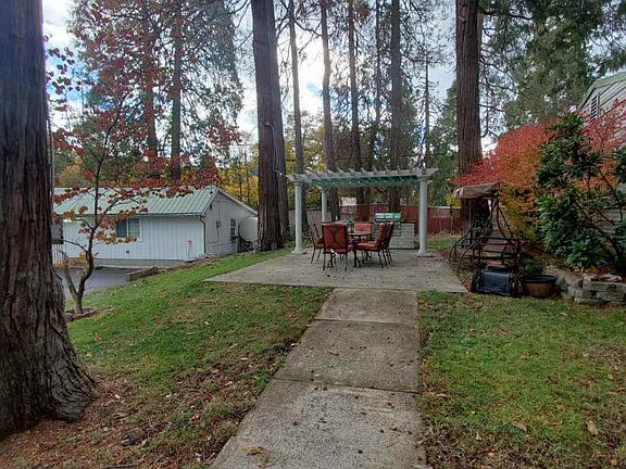 3rd image of 30765 Crag View Dr