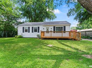 9 Claire Dr, Springfield, IL 62702