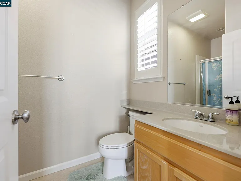 165 Paddington Ct — Photo 31