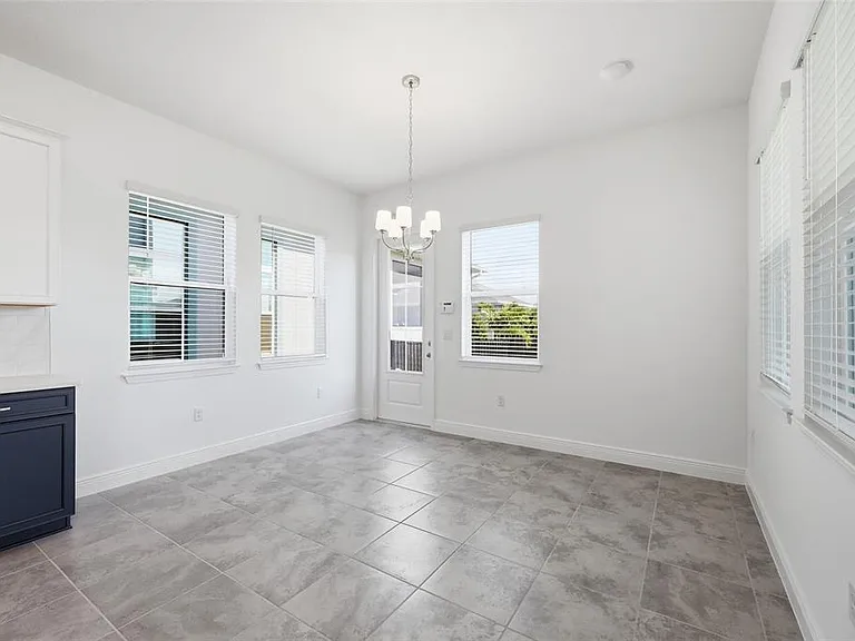 10085 Ballast Dr — Photo 12