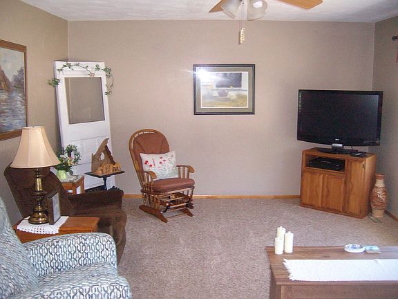 2nd image of 2407 17th St