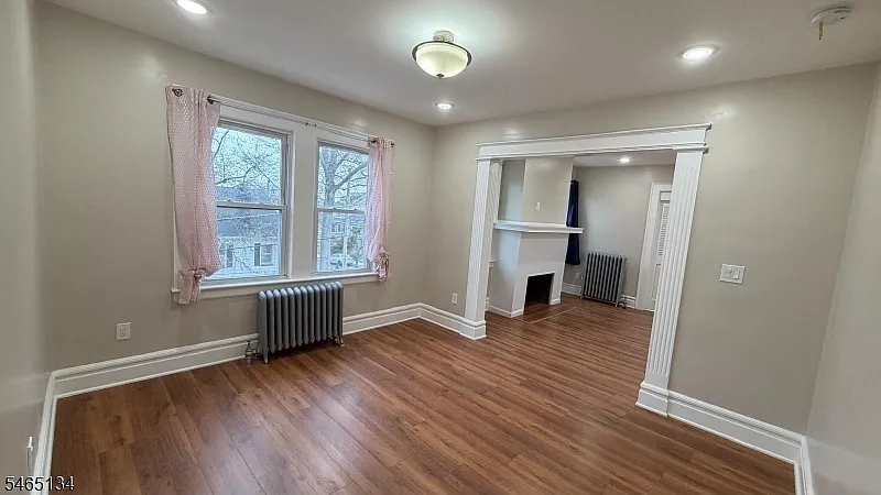 2 bed, 1.0 bath, $2,200 — Photo 2