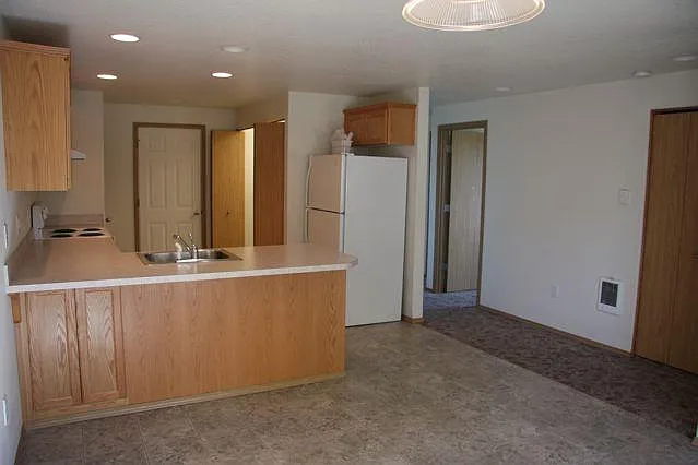 515 SW West Hills Dr — Photo 5