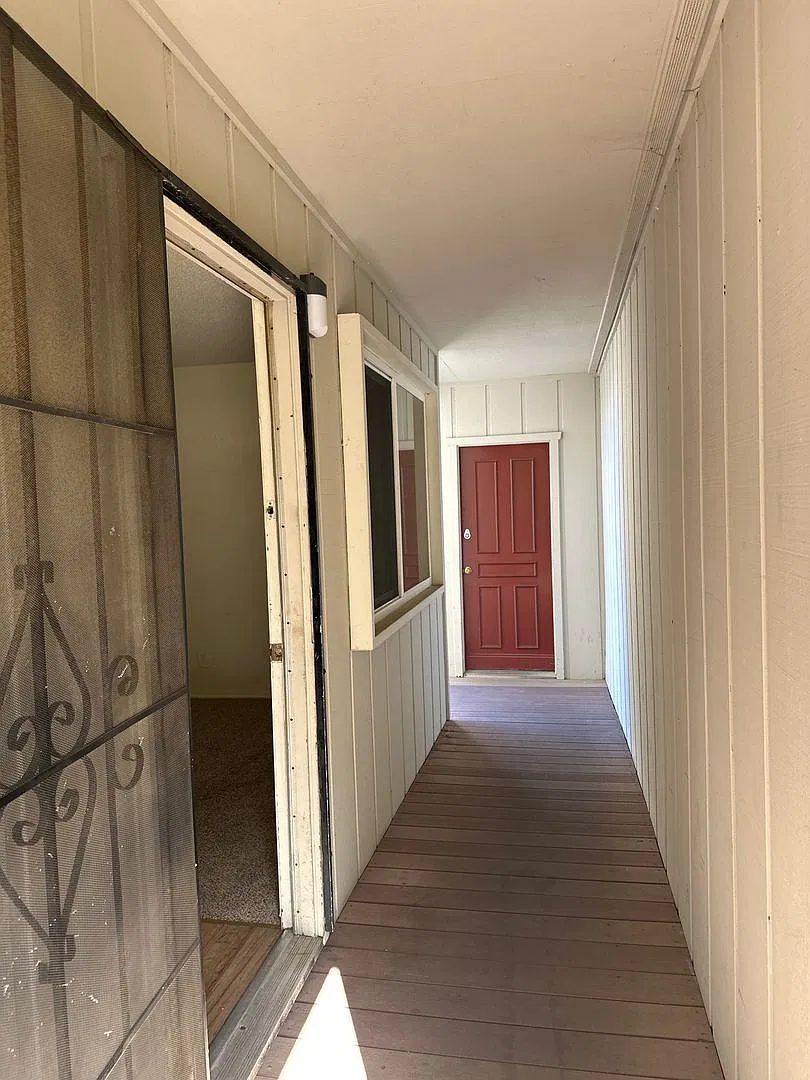 714 East Military — Photo 2