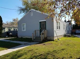 3721 Dale St, Manitowoc, WI 54220