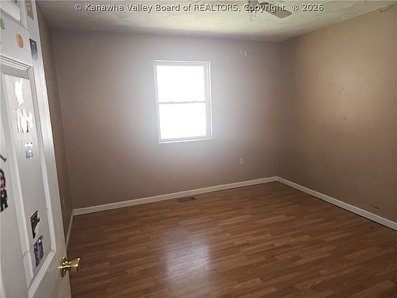 4th image of 325 Fishers Branch Rd