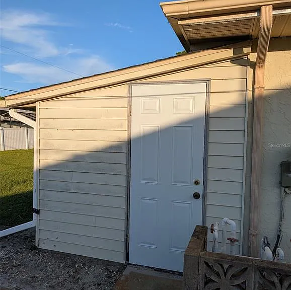 23184 Glory Ave — Photo 4