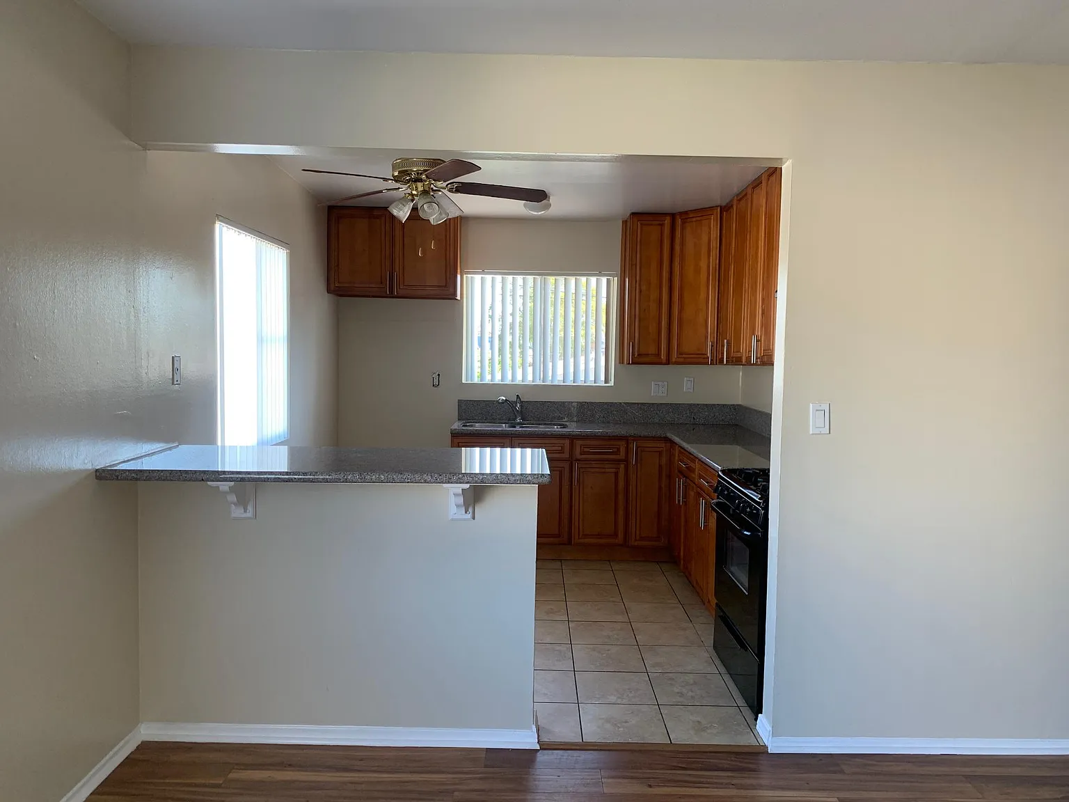 1382 Loma Ave — Photo 2