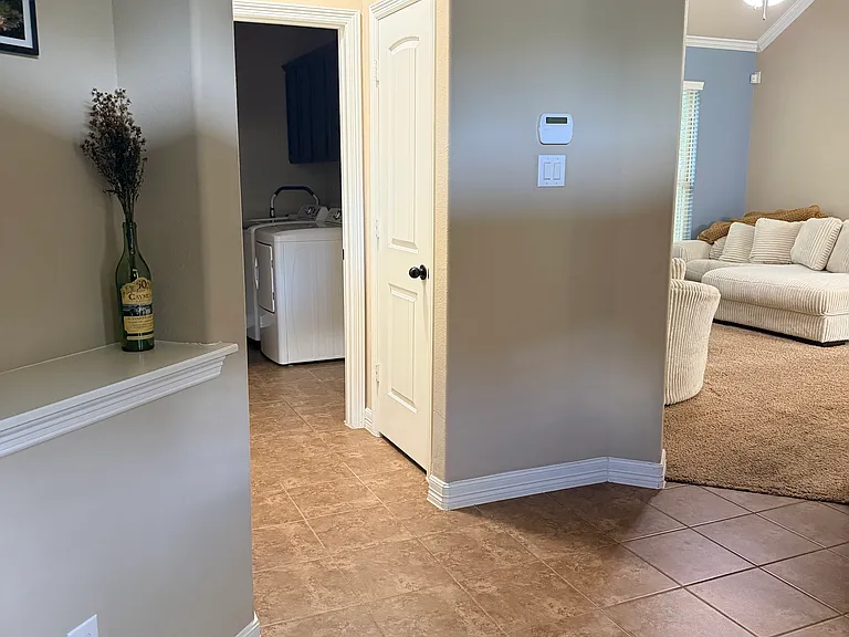 246 Clear Water St E — Photo 10