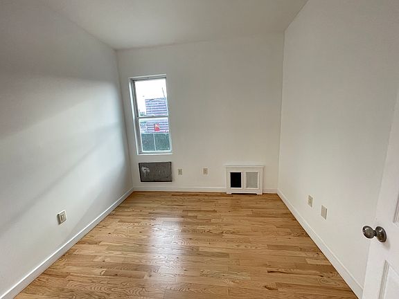 2nd image of 2723 W 16th St #1