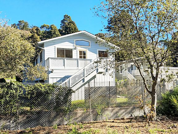 2nd image of 423 Shoreline Hwy