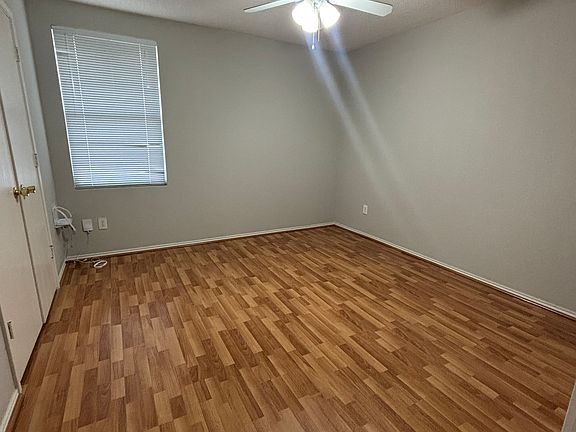 2nd image of 5433 Devils River Dr
