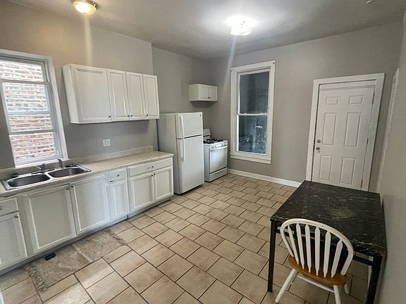 Kitchen with eating area