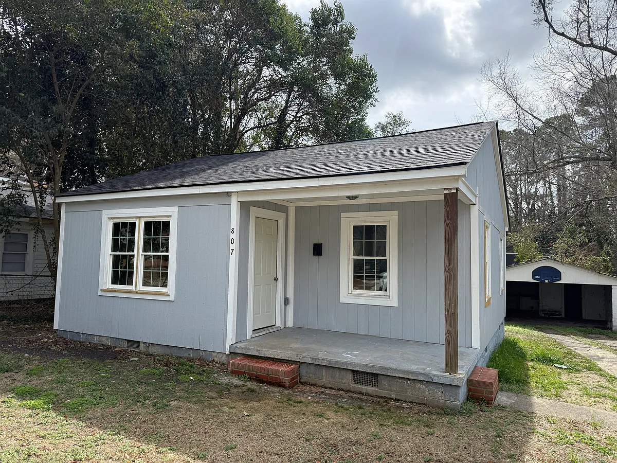 Building Photo - 807 Williams St