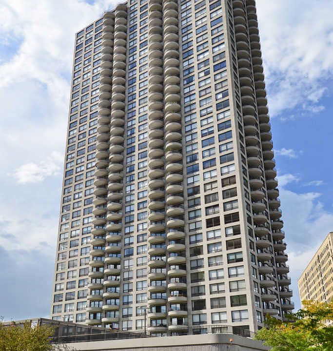 1st image of 2020 N Lincoln Park W APT 27M