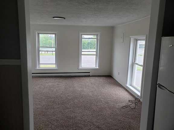 2nd image of 91 Foster St APT 2