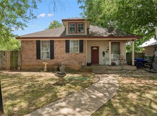 1104 N 13th St, Waco, TX 76707